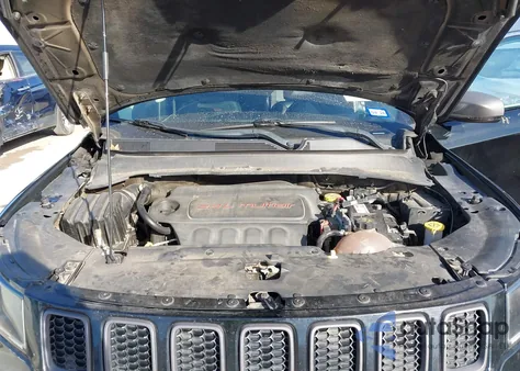 2019 Jeep Compass Trailhawk 4X4 z USA, uszkodzony, nr VIN 3C4NJDDB9KT595135